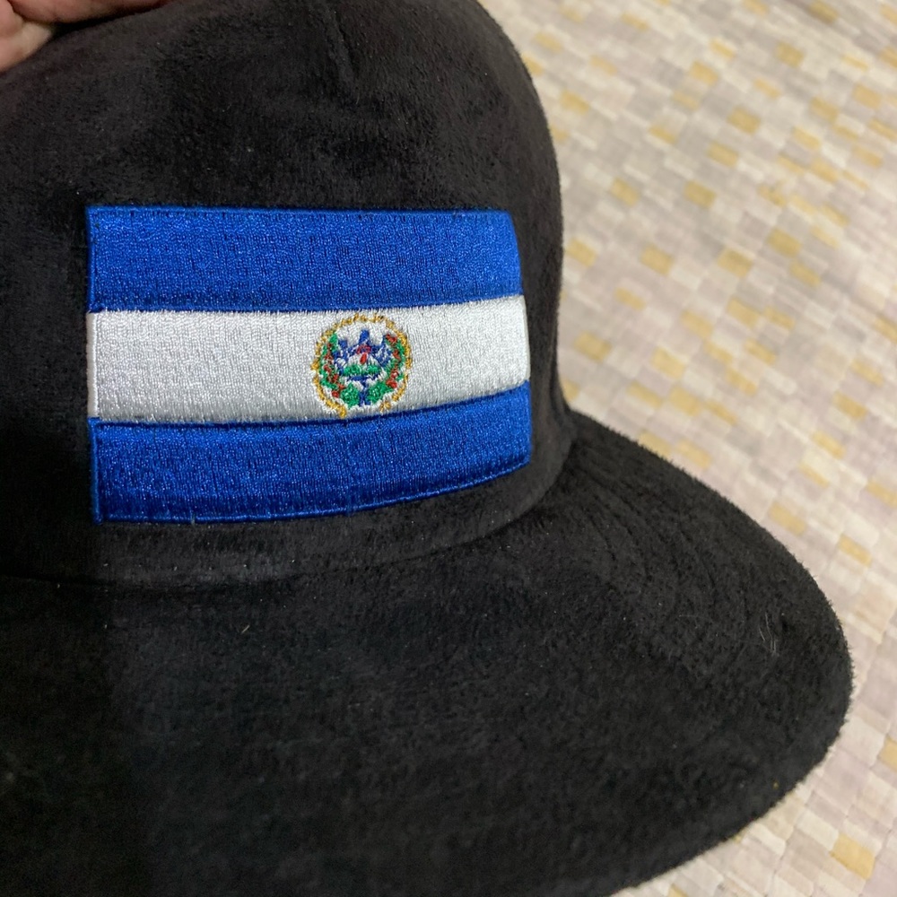 BASCOM — RARE 🇳🇮 NICARAGUA SUEDE SNAPBACK
